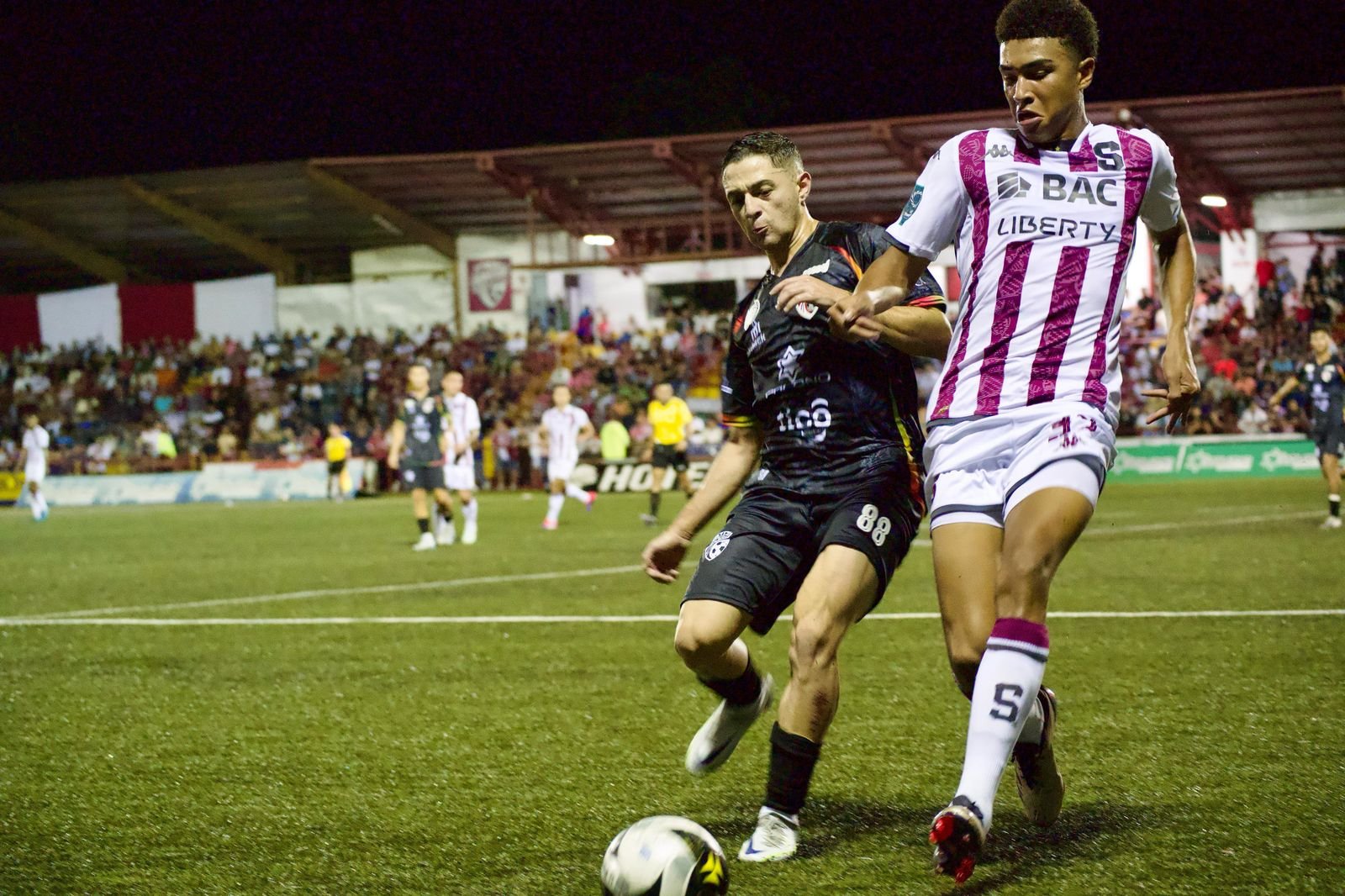 Santos genera la primera importante sanción en el Saprissa de Chop.