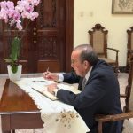 Las condiciones para la subasta de la frecuencia de radio y televisión van a los consejos públicos