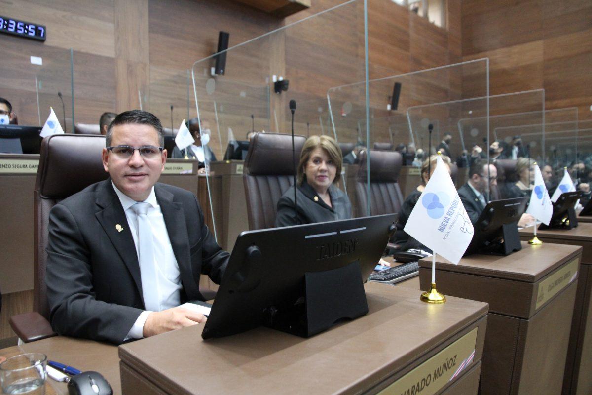 Fabricio Alvarado: la votación conservadora será cuestiones clave