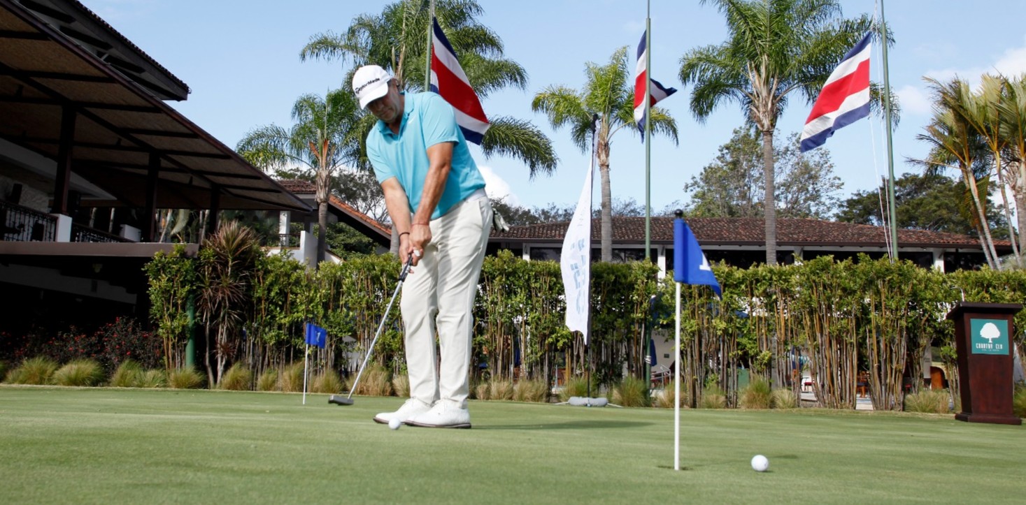 El golf beneficia a los jóvenes.