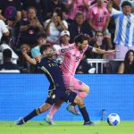 Violaciones de la cabeza Sesión del año pasado: 4 repetición y 2 debut en el cargo