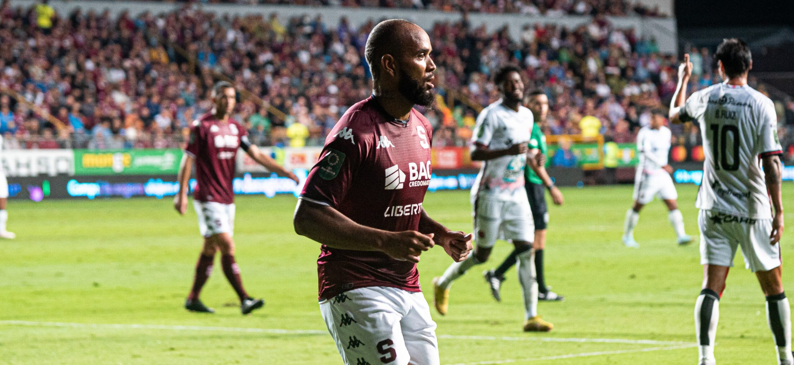 Jugador del Saprissa encarcelado

 – Noticias cr