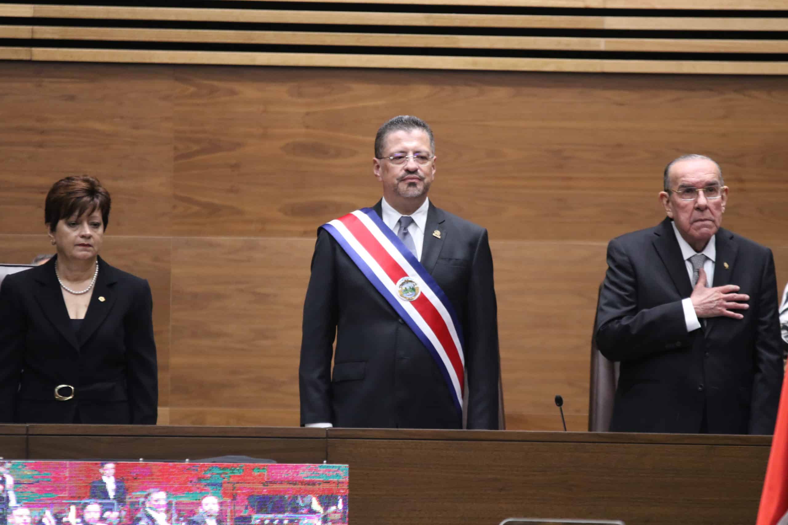 Chaves contra Tse y la prohibición electoral

 – Noticias cr