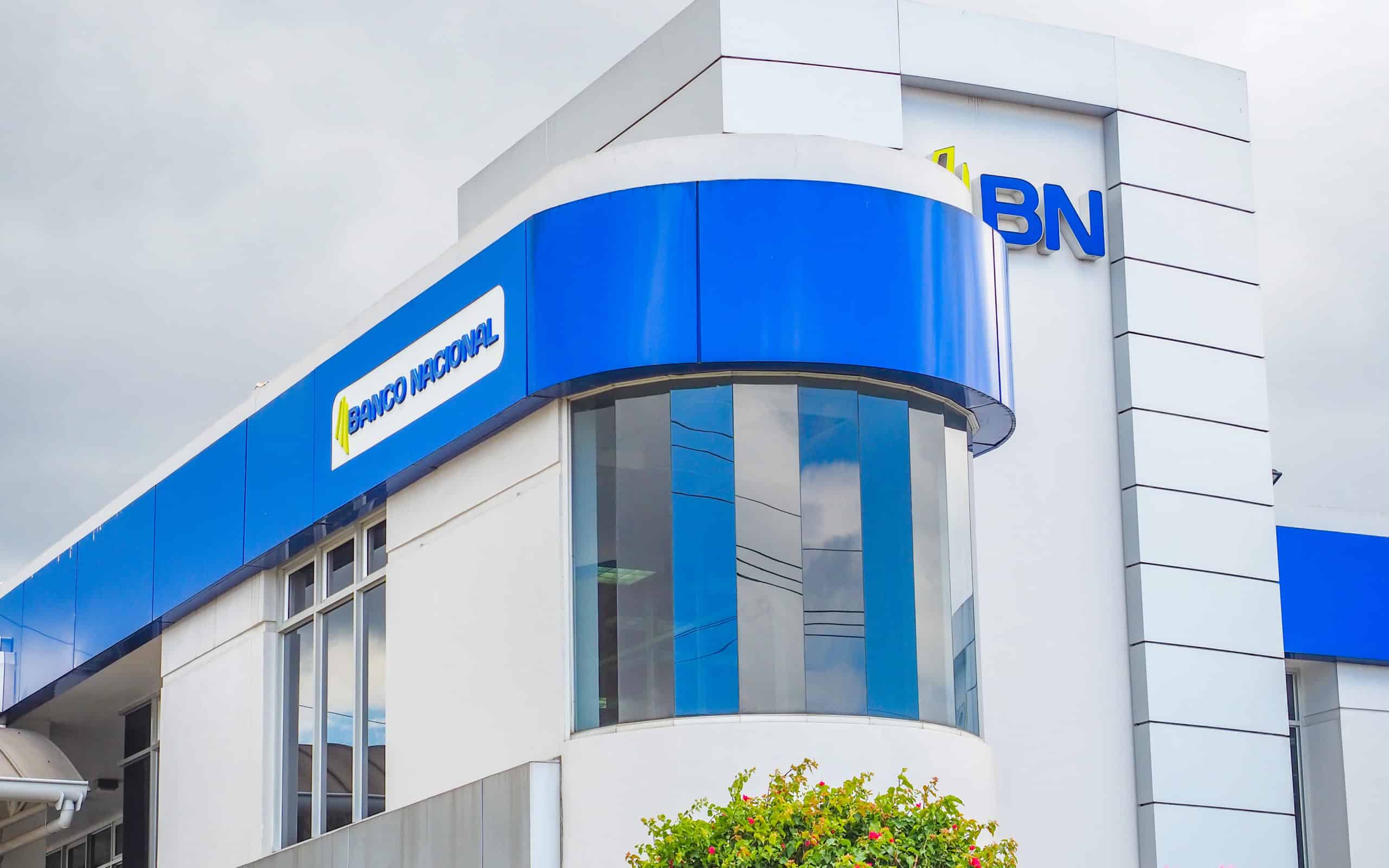 El diputado le pide a un oficial de policía que revise las calificaciones de la nueva junta directiva de Landsbanki

 – Noticias cr