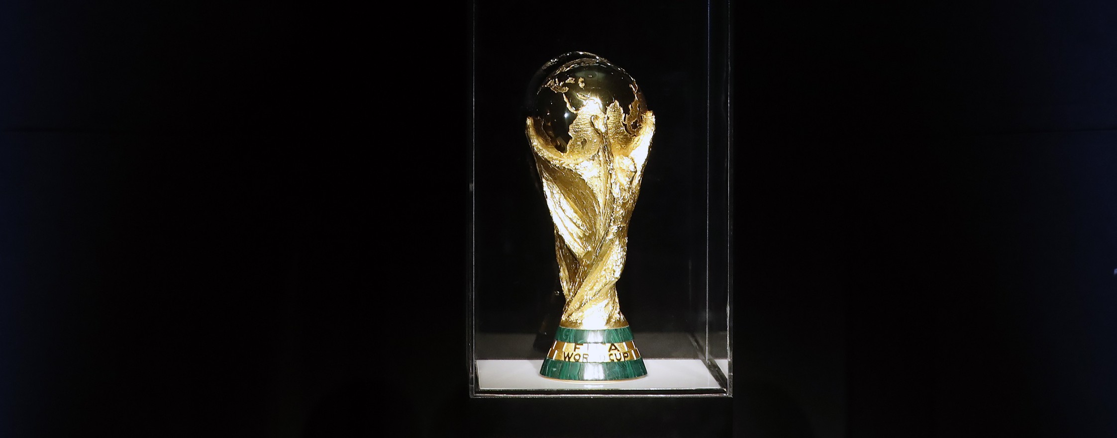 ¿Quieres tomar una foto con el Trofeo FIFA?

 – Noticias cr