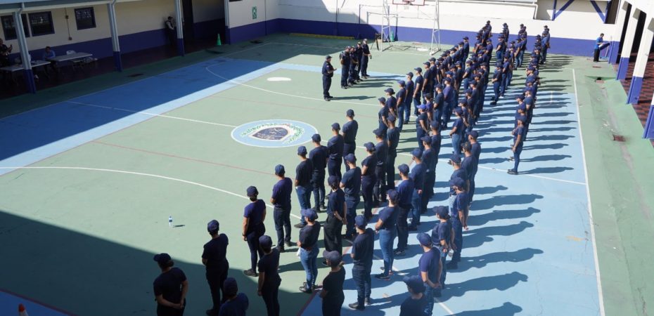 La condición física de la policía para el examen de la sesión

 – Noticias cr