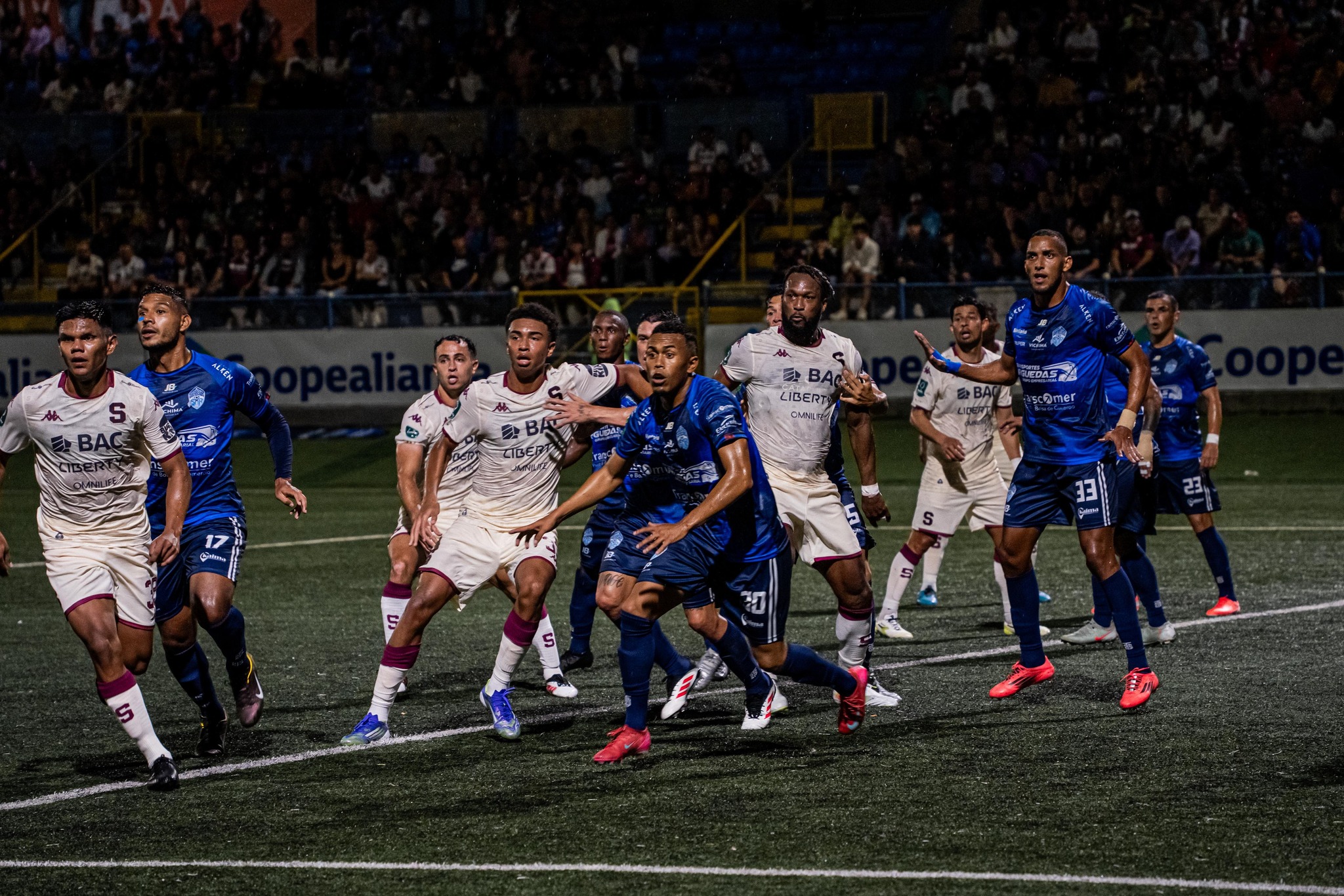 Saprehora con el objetivo

 – Noticias cr