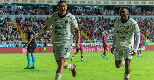 Alazelance gana Classic 0x1 por Anthony Hernández

 – Noticias cr