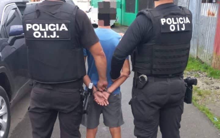 Oij pare en limón para sospechar que dispare a la policía

 – Noticias cr