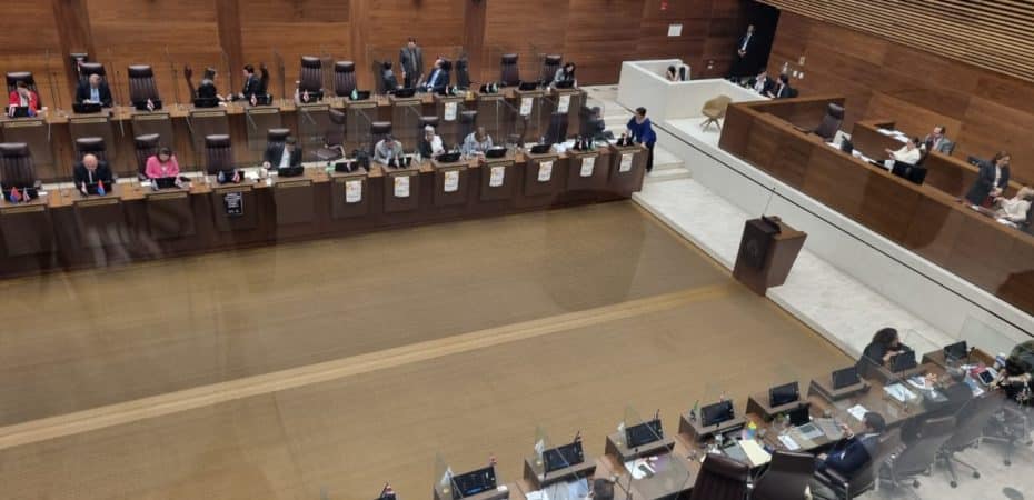 La semana legislativa comenzó con 53 propuestas de votos más rápidas en 4-3 proyectos de conferencia 4-3

 – Noticias cr