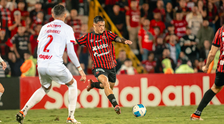 Golazo de Anthony Hernández salva a Alajuelense en empate 1-1 ante Olimpia

 – Noticias cr