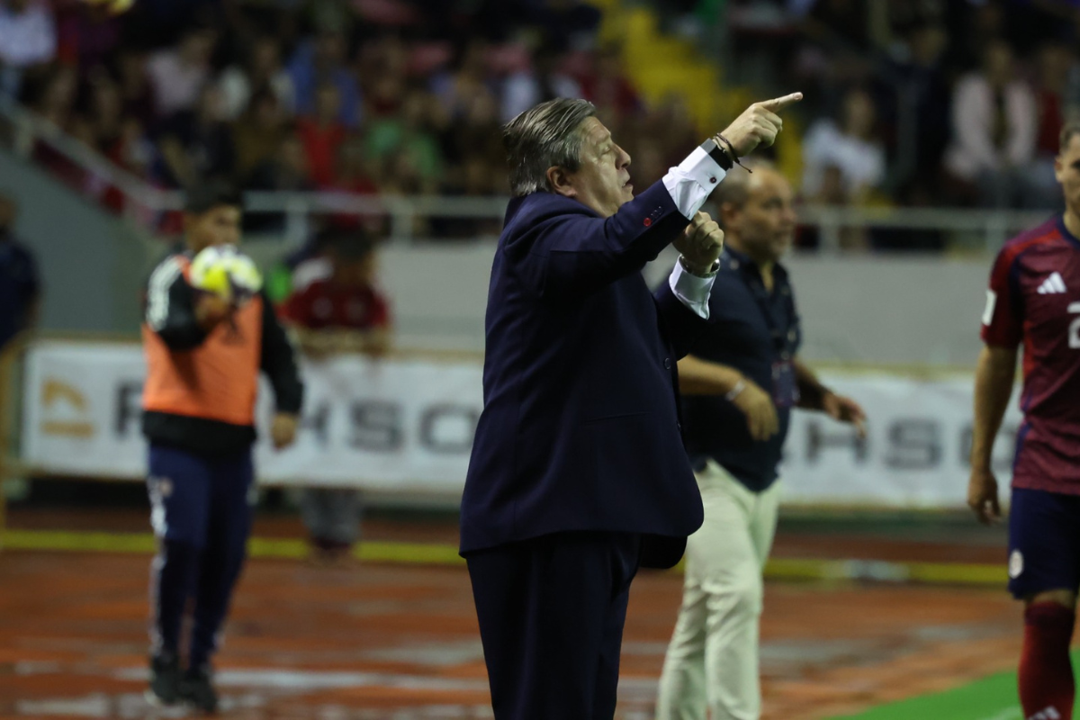 Miguel Herera saca la calculadora tras empate en Honduras

 – Noticias cr