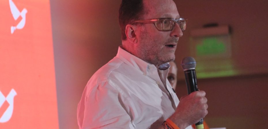 Diputado y candidato presidencial Eliécer Feinzaig sufre accidente en Palmares; Cruz Roja reporta un fallecido
 – Noticias cr
