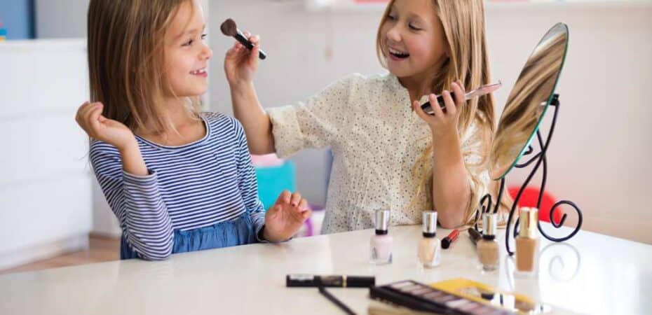 Maquillaje en niñas: advierten sobre daños en la piel
 – Noticias cr