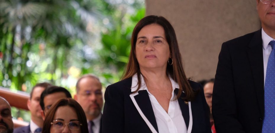 Candidato al representante asistente de Chavista Marta Esquive

 – Noticias cr