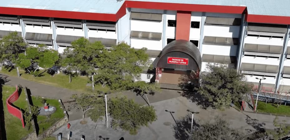 Estudiantes y funcionarios de la UNA deberán portar cédula para ingresar a sede tras amenazas de ataque armado

 – Noticias cr