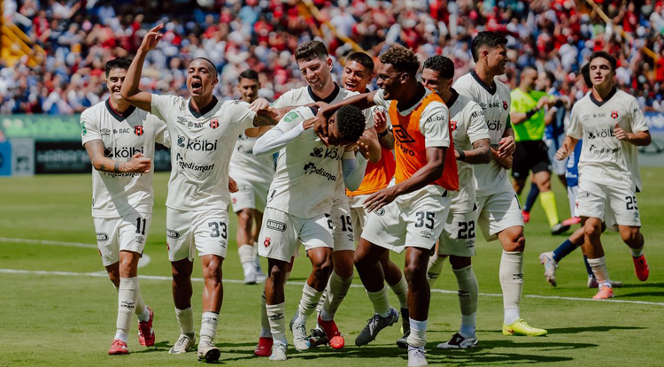 Alajuelas aseguró el liderato general con triunfo 0-2 sobre Cartagena

 – Noticias cr