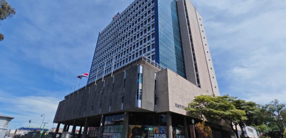 Directorio del INS destituye al gerente general para «adecuar la empresa a las exigencias del mercado»

 – Noticias cr