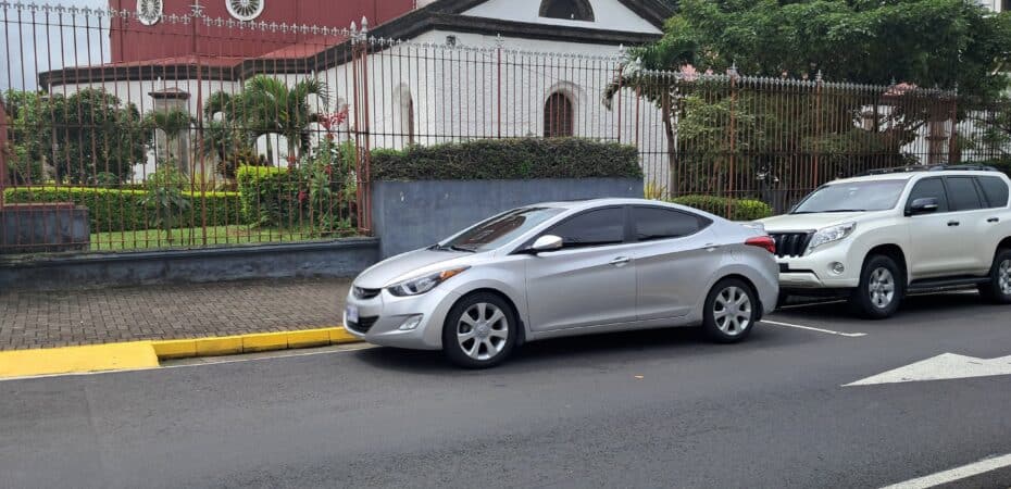 Cada 18 minutos Tránsito multa por estacionamiento inadecuado

 – Noticias cr