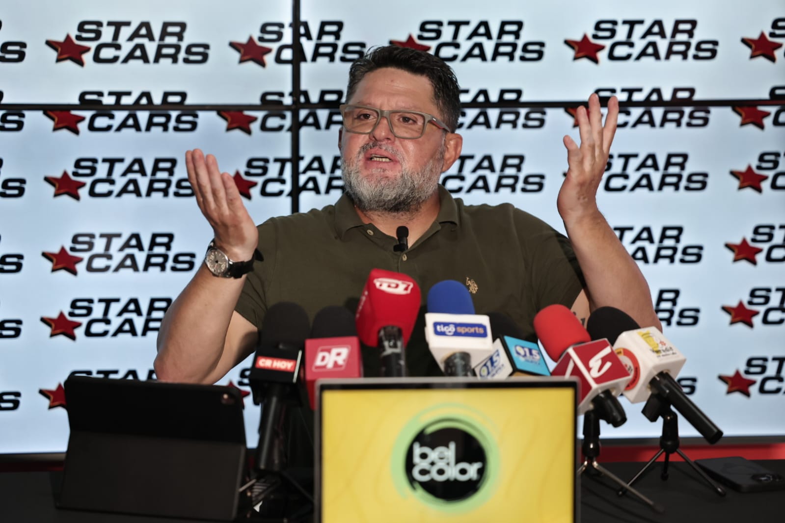 Japhet Soto respondió a Leo Vargas

 – Noticias cr