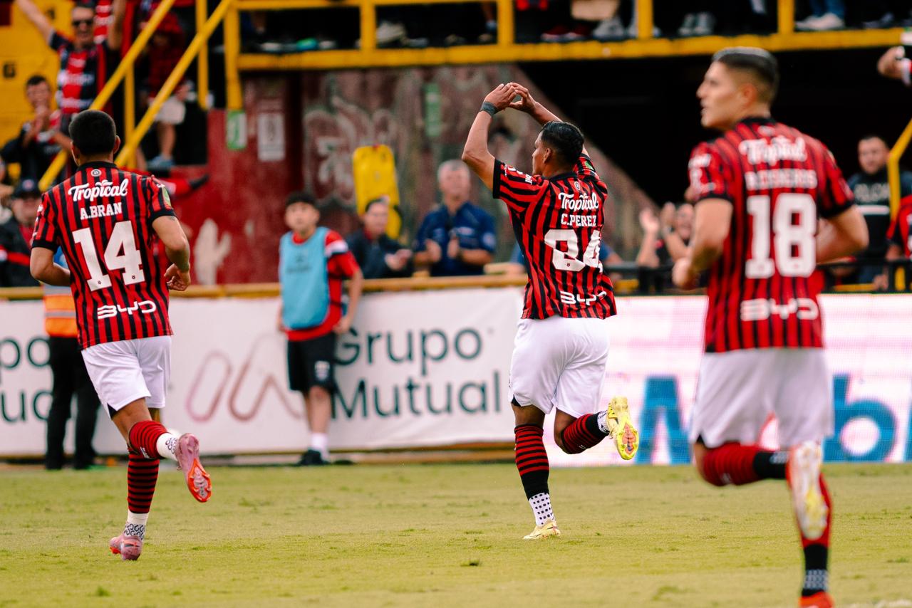 El Lyon adora una gran final en casa

 – Noticias cr