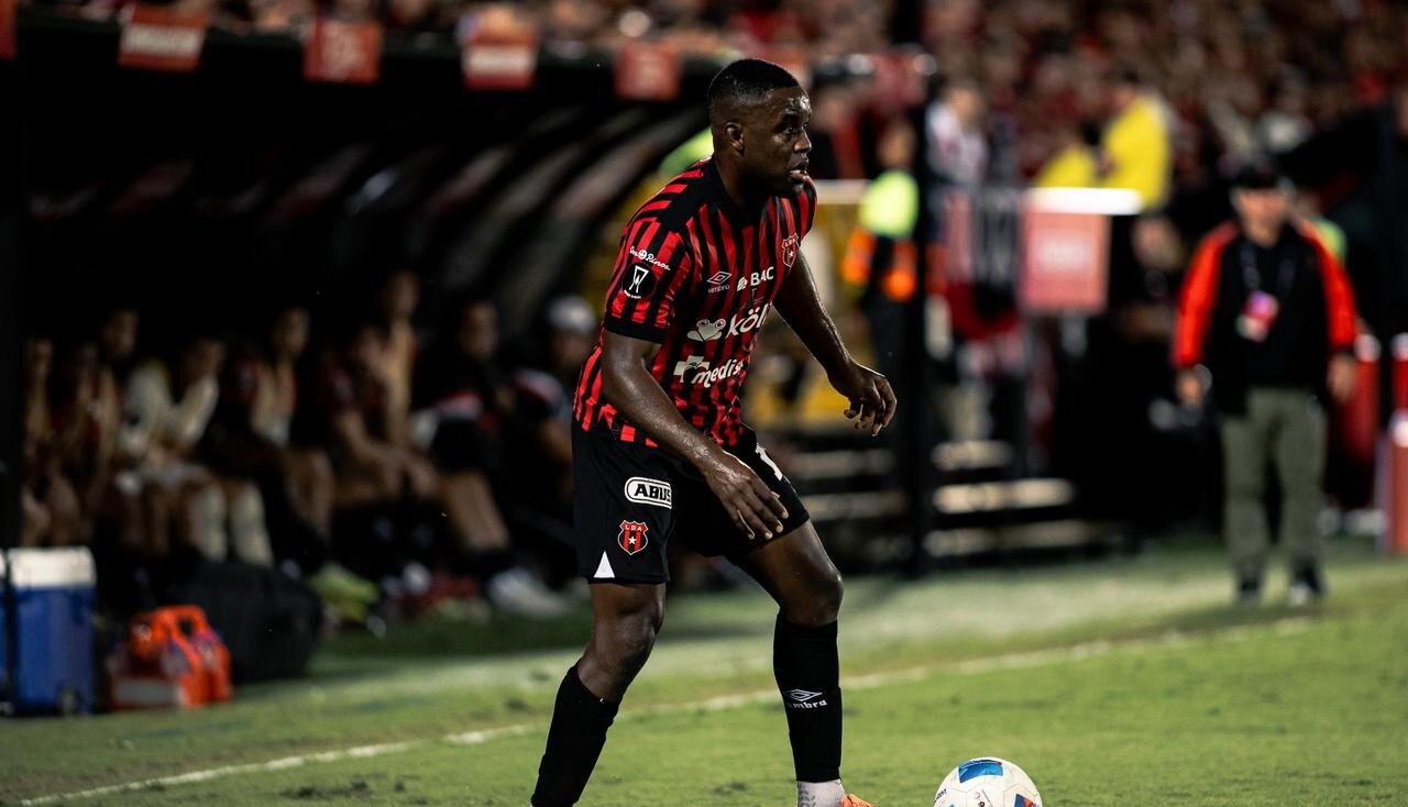 Celso Borges: «Joel es un crack, un fenómeno»

 – Noticias cr