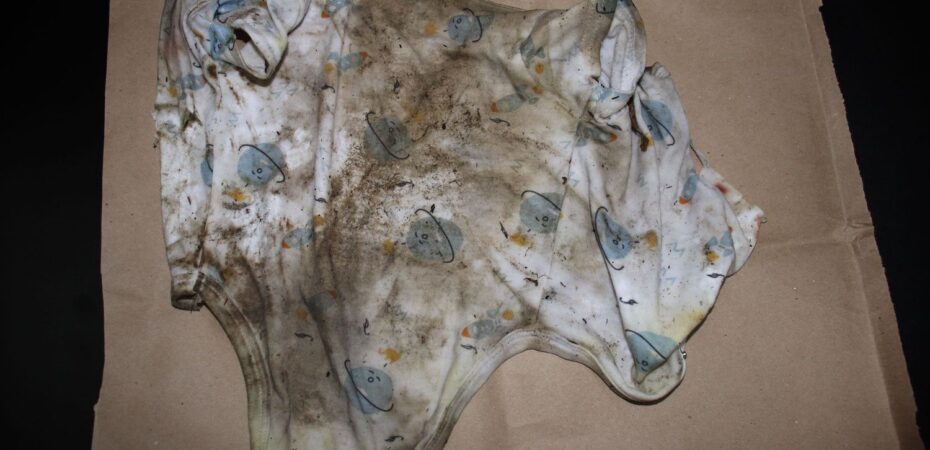 OIJ publica mameluco de bebé encontrado en basurero de Hatillo

 – Noticias cr