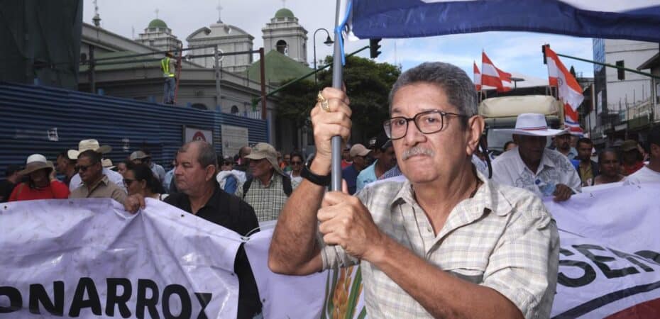 Sectores y candidatos pisan contra el gobierno 

 – Noticias cr