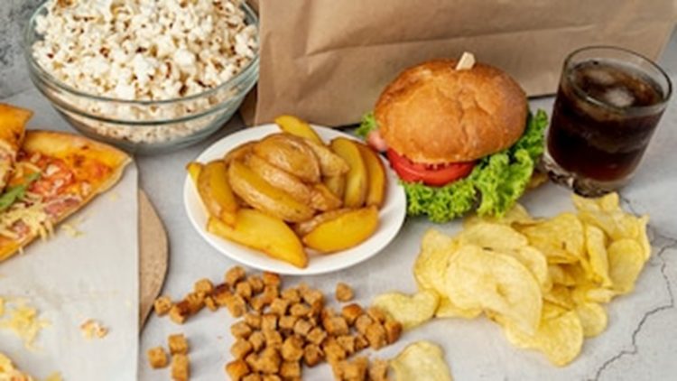 Los alimentos ultraprocesados ​​aumentan la obesidad, la diabetes y las muertes: expertos piden regulaciones globales

 – Noticias cr