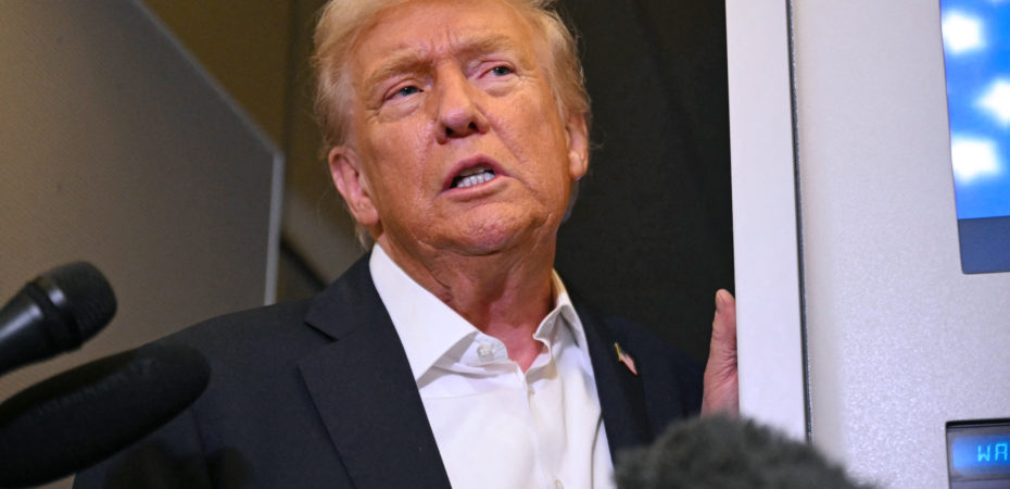 Trump anuncia un decreto que prohibiría a los estados regular la inteligencia artificial

 – Noticias cr