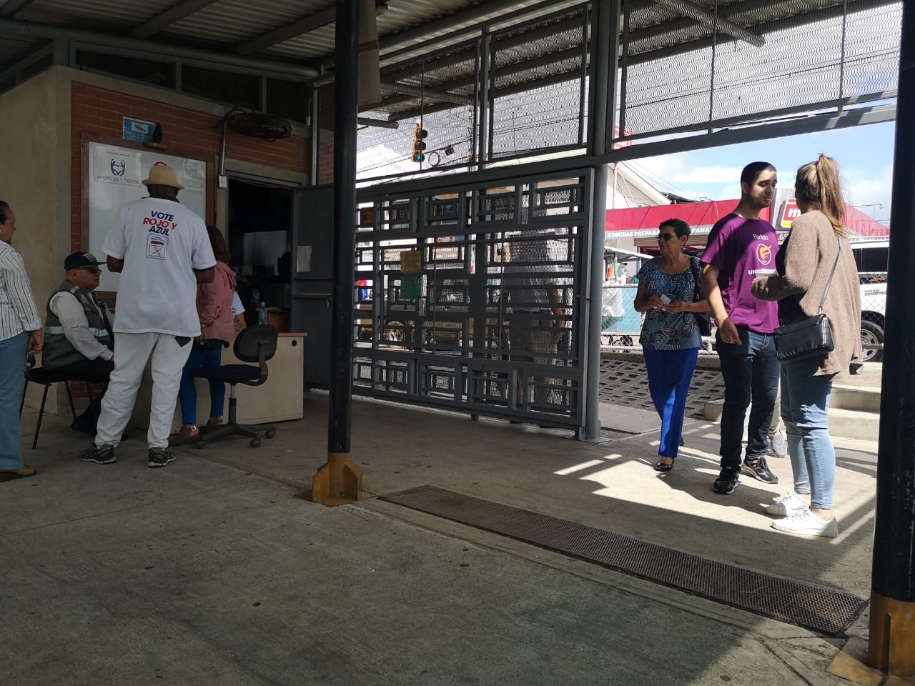 TSE prohíbe llevar mascotas a votar en febrero

 – Noticias cr