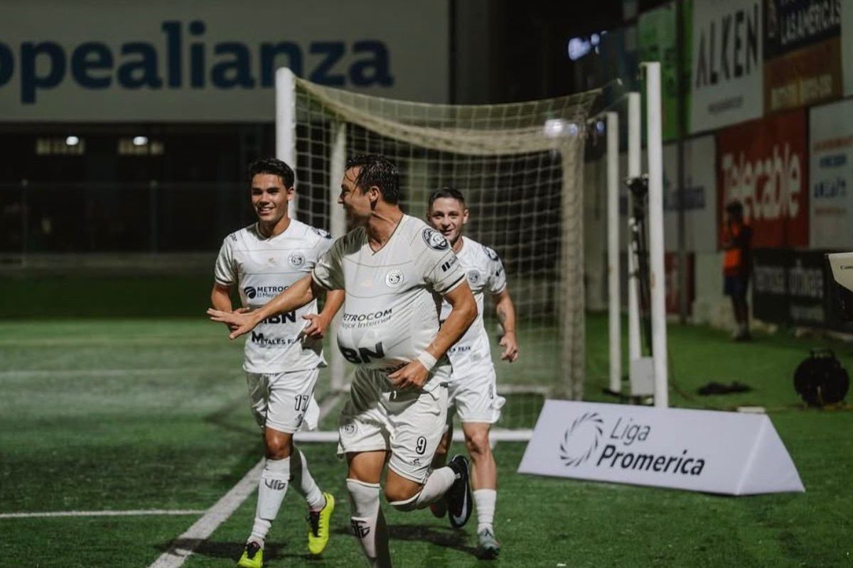 Liberia se sorprende con la firma de la bomba

 – Noticias cr