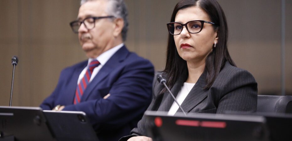 El exdirector del INS denunció que la presidenta Gabriela Chacón ordenó aumentos salariales hasta 2026 «por motivos electorales»

 – Noticias cr