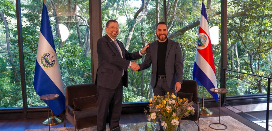 Vídeo | Chaves ante Bukele: «Me acusan de decir que soy una paloma dictadora»

 – Noticias cr