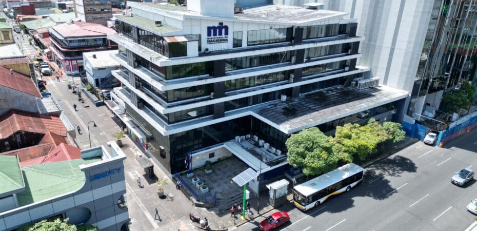 El gobierno presenta un proyecto para emitir eurobonos por 13.500 millones de dólares

 – Noticias cr