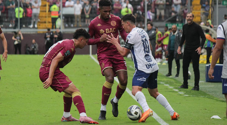 Saprissa venció a Cartagena 2×1 (4-2 en el global); Habrá un clásico en la final

 – Noticias cr