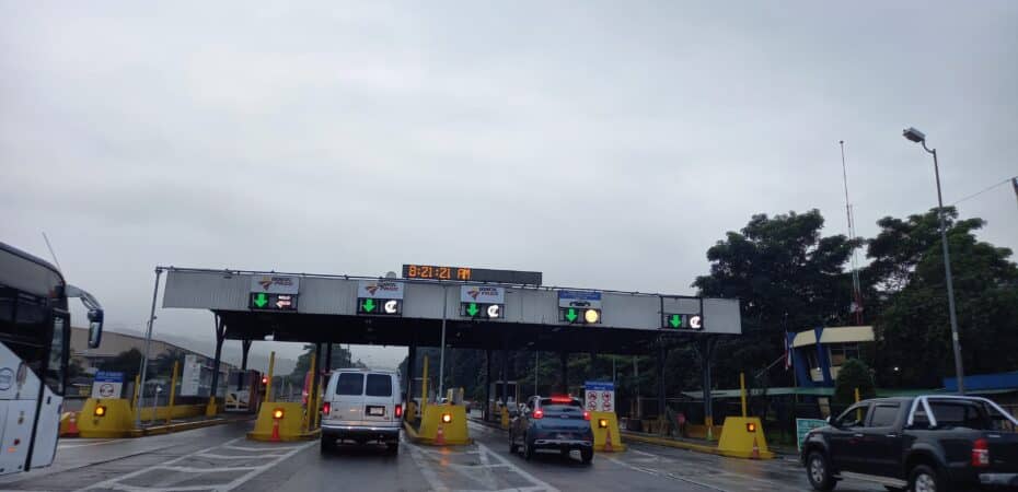 Conductores no pagarán peajes en Florencio del Castillo y Zurquí el 24 y 31 de diciembre

 – Noticias cr