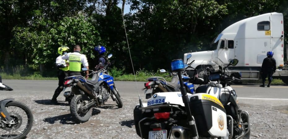 Tránsito refuerza medidas de control en diferentes vías del país

 – Noticias cr